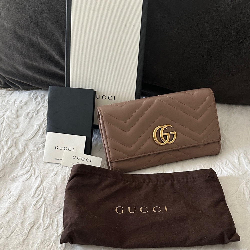 Gucci Taupe Marmont Leather Wallet with Gold GG Logo